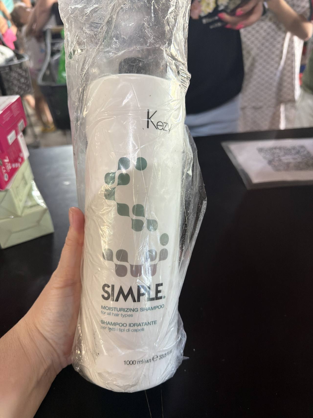 Kezy SIMPLE. Moisturizing Shampoo for all hair types