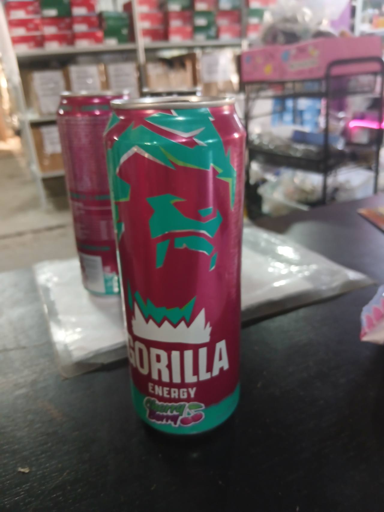 Энергетический напиток Gorilla Cherry Berry