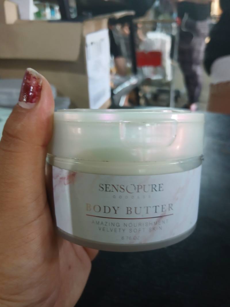 BODY BUTTER AMAZING NOURISHMENT VELVETY SOFT SKIN